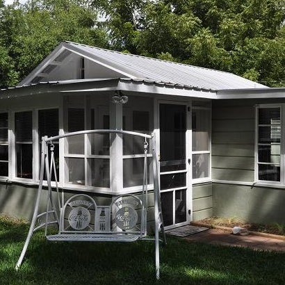 Photos At Leeway Cottages On Cypress Creek 1 Visitor