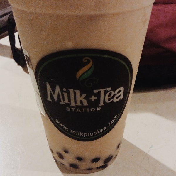 Das Foto wurde bei Milk+Tea Station Cebu von Diezevil V. am 9/26/2014 aufgenommen