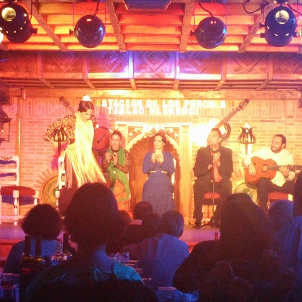 Das Foto wurde bei Tablao Flamenco Los Porches von Sefa Y. am 1/11/2015 aufgenommen