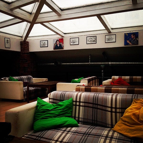 Антикафе циферблат казань. Свободное пространство юрий копылов. Спектакли театра свободное пространство. Пространство для молодежи. Свободный театр.