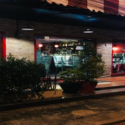 5/8/2019에 Peppers Restaurant &amp; Bakery님이 Peppers Restaurant &amp; Bakery에서 찍은 사진
