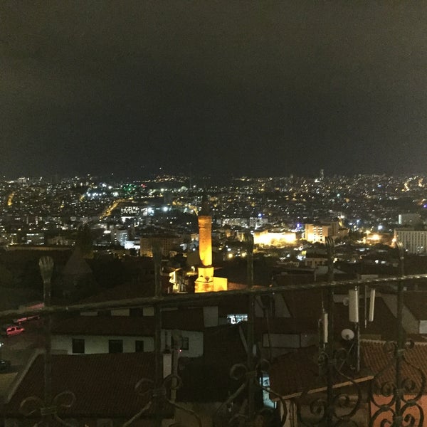 Foto tomada en Hatipoğlu Konağı Restaurant  por Ismail A. el 10/4/2018