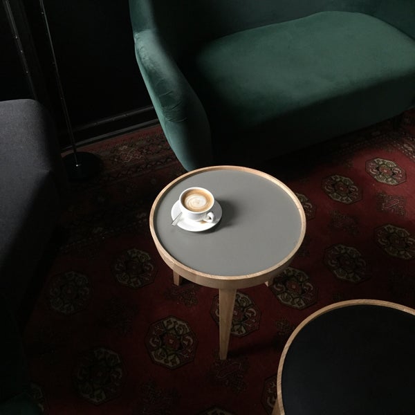 Das Foto wurde bei Café L&#39;étage von Nastya B. am 10/15/2017 aufgenommen