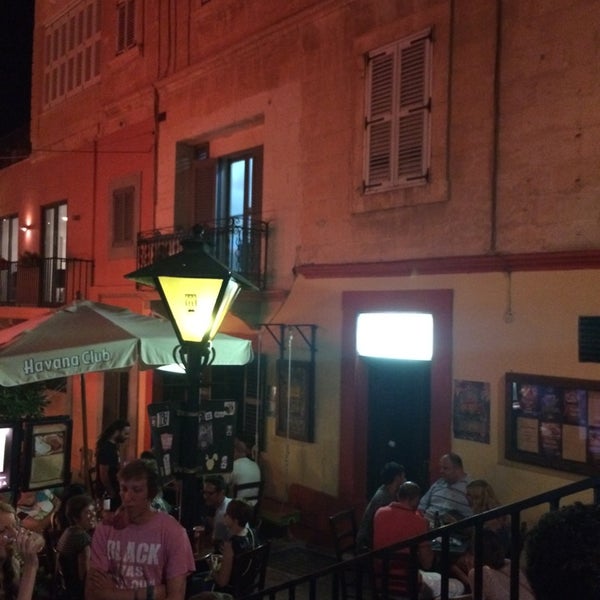 Foto tomada en Juuls Reggae, Chillout Restaurant &amp; Bar  por Deniz D. el 7/17/2014