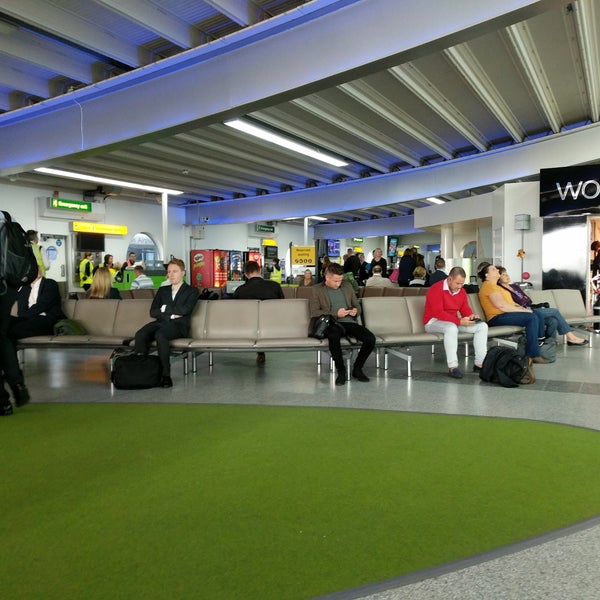 Foto tirada no(a) Southampton Airport (SOU) por webmink em 9/27/2017