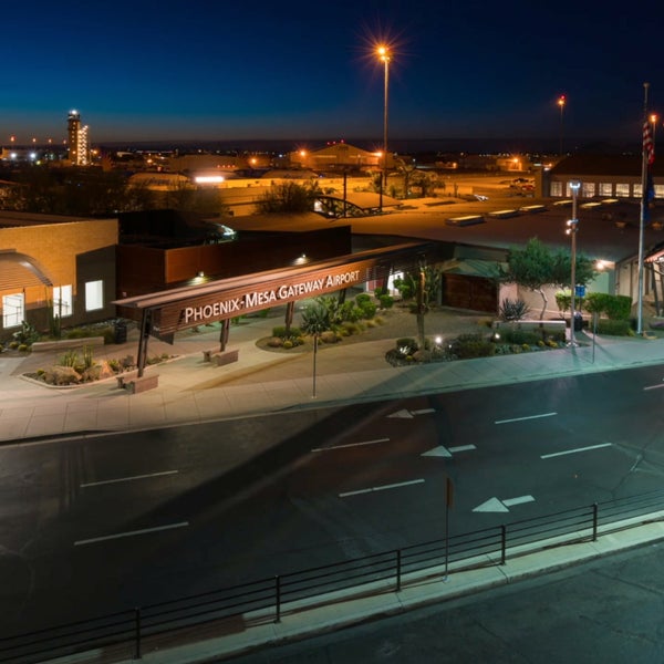 Foto tomada en Phoenix-Mesa Gateway Airport (AZA)  por Phoenix-Mesa Gateway Airport (AZA) el 3/28/2018