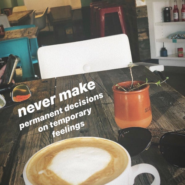 Снимок сделан в Hank&#39;s Coffee &amp; Wine пользователем Mohd 🇺🇸🇸🇦🇨🇦 A. 10/27/2019