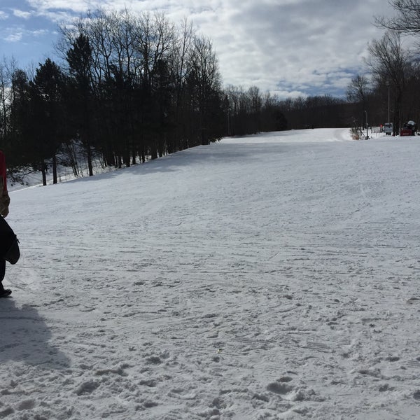 3/7/2015 tarihinde Jolie P.ziyaretçi tarafından Belleayre Mountain Ski Center'de çekilen fotoğraf