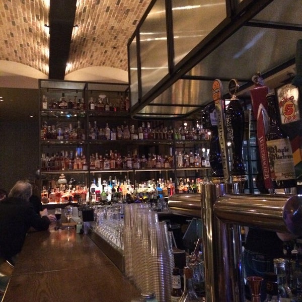 10/5/2014 tarihinde Kristen O.ziyaretçi tarafından The Hamilton Kitchen &amp; Bar'de çekilen fotoğraf