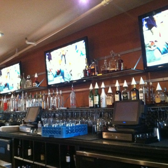 Photo taken at Los Gatos Bar &amp; Grill by Amanda Panda on 9/24/2012