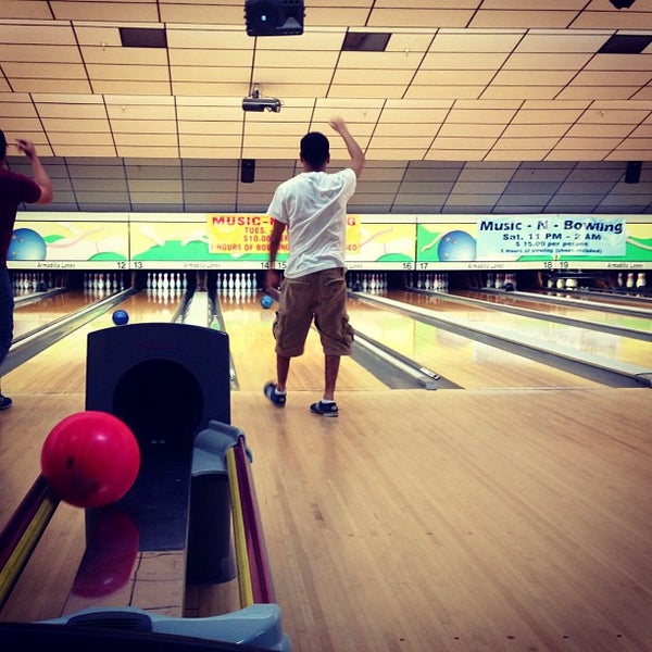 Armadilla Lanes Bowling Alley in Houston