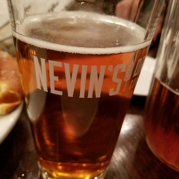 Снимок сделан в Nevin&#39;s Brewing Company пользователем Ken G. 9/11/2017