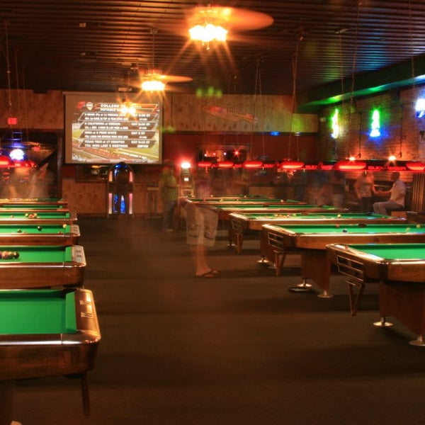 Photo prise au Main Street Bar &amp; Billiards par Main Street Bar &amp; Billiards le7/31/2014