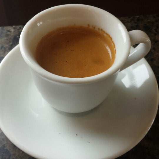 4/10/2014에 Anthony L.님이 Peet&#39;s Coffee &amp; Tea에서 찍은 사진