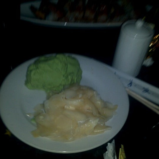 11/18/2012にAnthony L.がThe Boat Sushi and Thai Restaurantで撮った写真