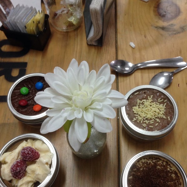 8/1/2014 tarihinde Irma L.ziyaretçi tarafından La Infanta Cafe'de çekilen fotoğraf