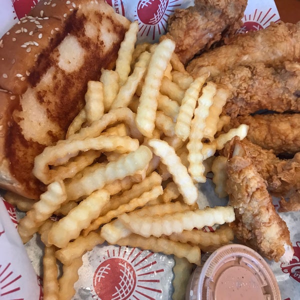 Photo taken at Raising Cane&#39;s Chicken Fingers by Lena K. on 10/16/2018
