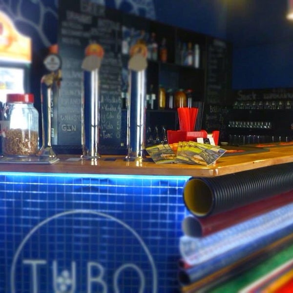 Das Foto wurde bei Tubo bar von Tubo bar am 9/9/2014 aufgenommen