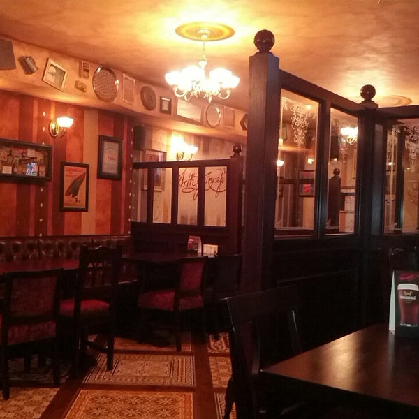 10/10/2014 tarihinde Иван В.ziyaretçi tarafından Drunken Duck Pub'de çekilen fotoğraf