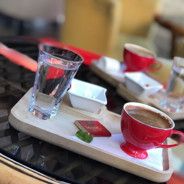 Снимок сделан в Anatolia Cafe &amp; Bistro пользователем Gizem Y. 9/24/2018
