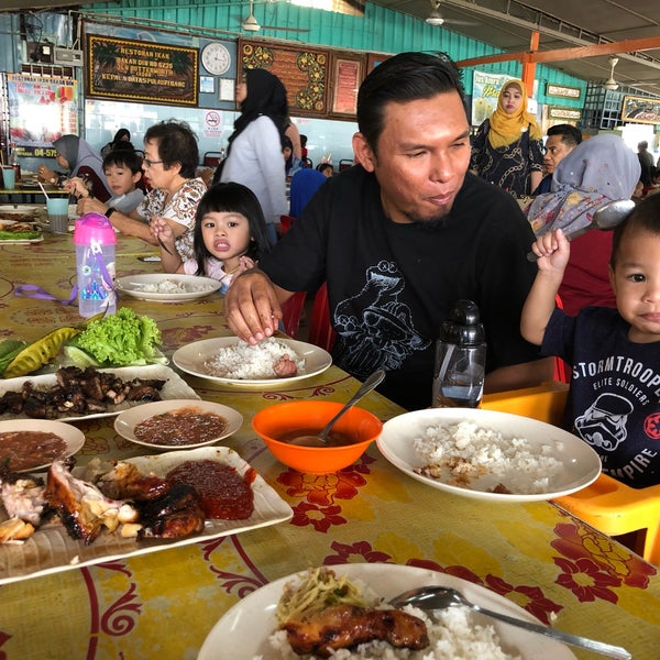Restoran Ikan Bakar Din Malay Restaurant