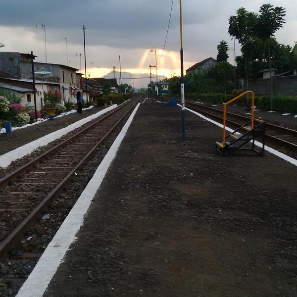 Stasiun Sumberwadung Stasiun Sumber Wadung - Train Station