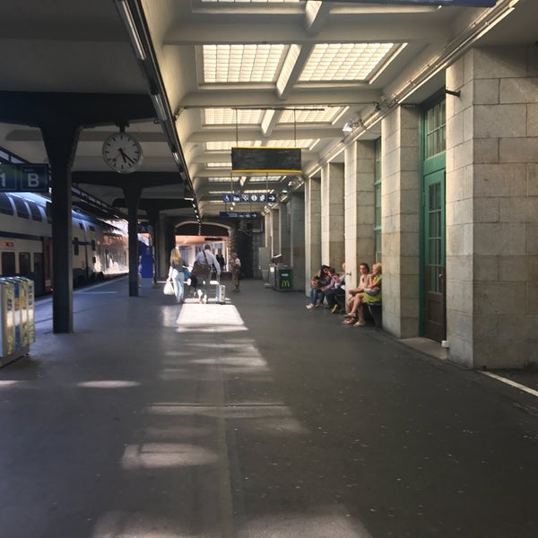 Photo taken at Bahnhof Zürich Enge by Annie on 8/13/2017