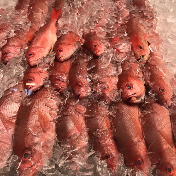 Fishy Fish Seafood Market Starmount 4 tips from 52 visitors