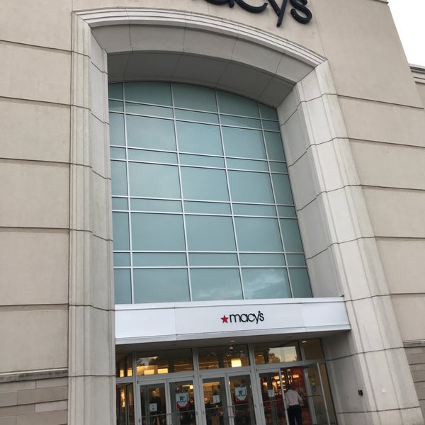Macy's Outlet Store
