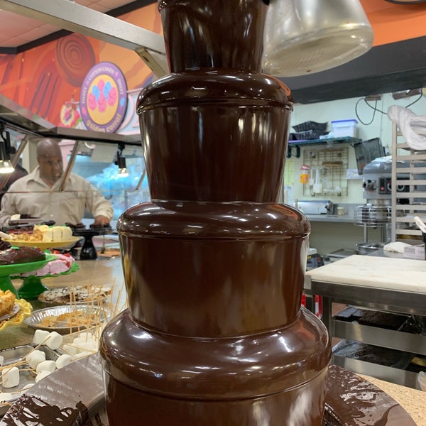 Chocolate Fountain Golden Corral