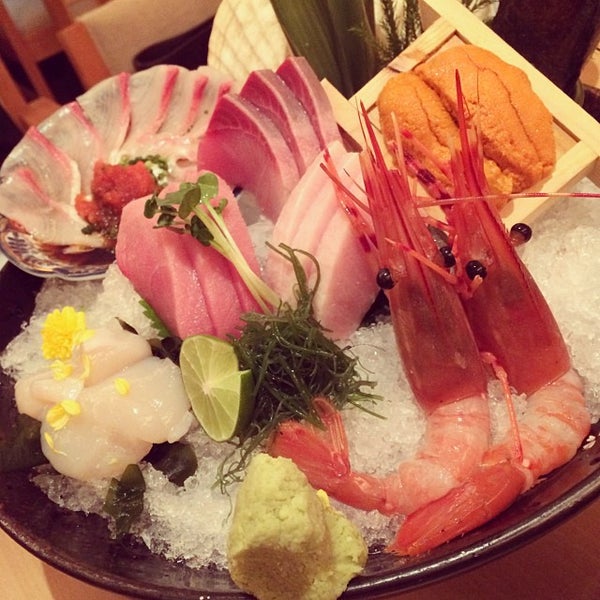 Photo taken at Habitat Japanese Restaurant 楠料理 by Ava L. on 10/11/2013