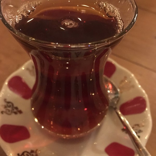 Photo prise au Sheesha Cafe par Çiğdem E. le4/9/2019