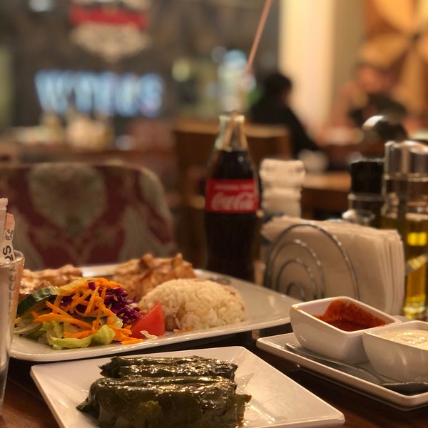 Foto diambil di Istanbul Restaurant Halal oleh H ➰ pada 9/22/2019