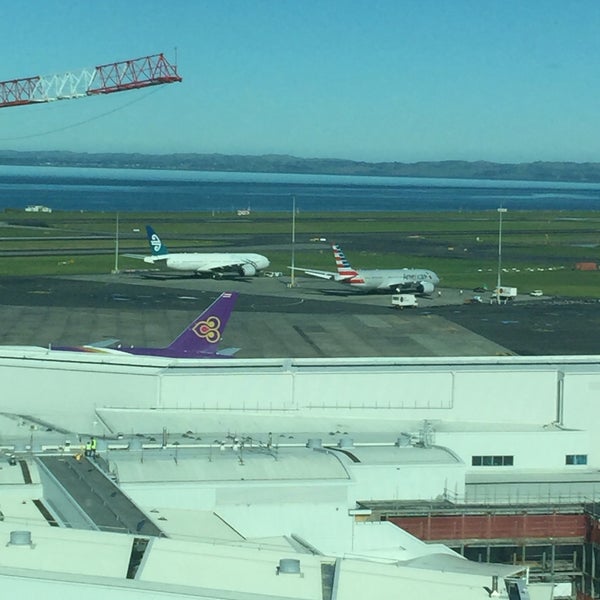 Foto tomada en Novotel Auckland Airport  por Fiona D. el 6/30/2016
