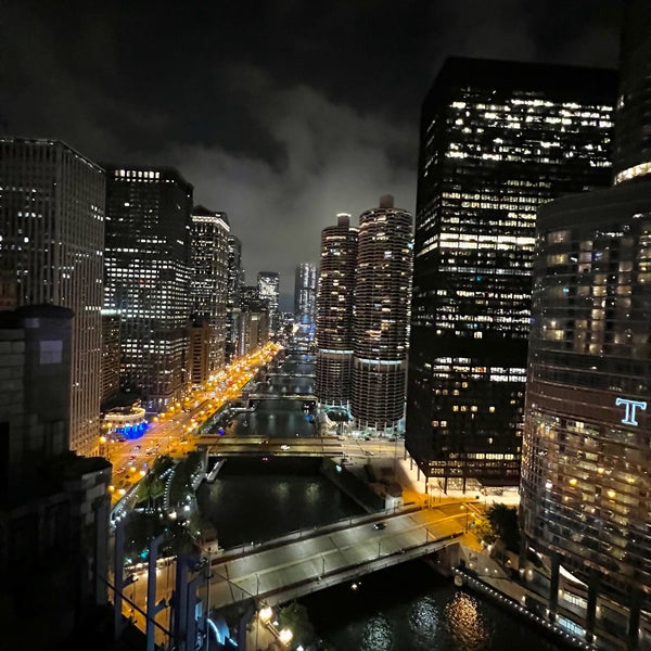 Снимок сделан в Чикаго пользователем Abdulkarim 🧿 7/7/2022
