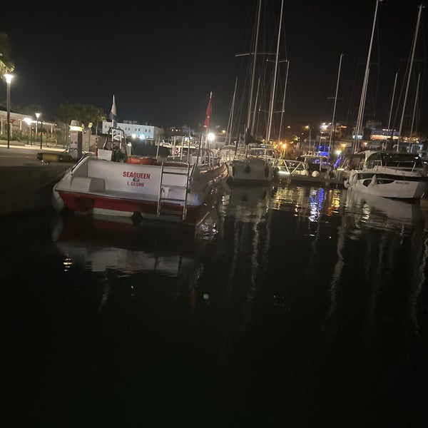 Photo taken at Teos Marina by Serhattttttt Y. on 9/1/2023