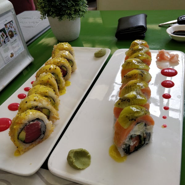 4/28/2018 tarihinde Mariné R.ziyaretçi tarafından Banzai Sushi Asian Cuisine'de çekilen fotoğraf