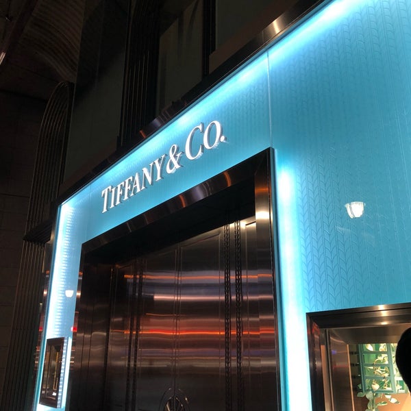 Tiffany Co 心斎橋 112 Visitors Tiffany Co 心斎橋 112 Visitors