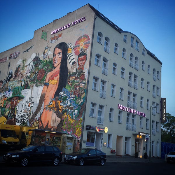 4/30/2016 tarihinde Jay F Kayziyaretçi tarafından Mercure Hotel Berlin Mitte'de çekilen fotoğraf