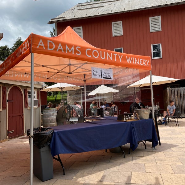 รูปภาพถ่ายที่ Adams County Winery โดย Brent F. เมื่อ 7/10/2021