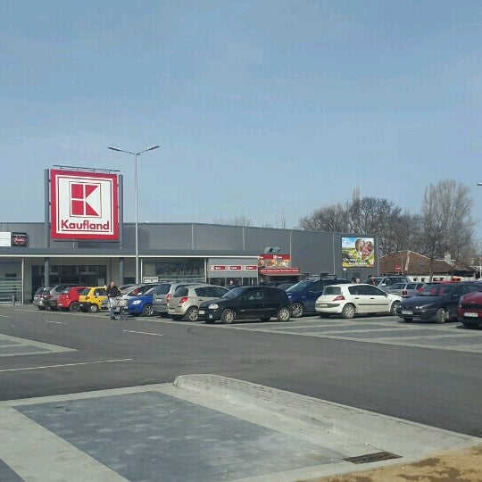 Кауфланд варна. Кауфланд варна. Кауфланд варна. Магазин кауфланд в комрате. Кауфланд польша.