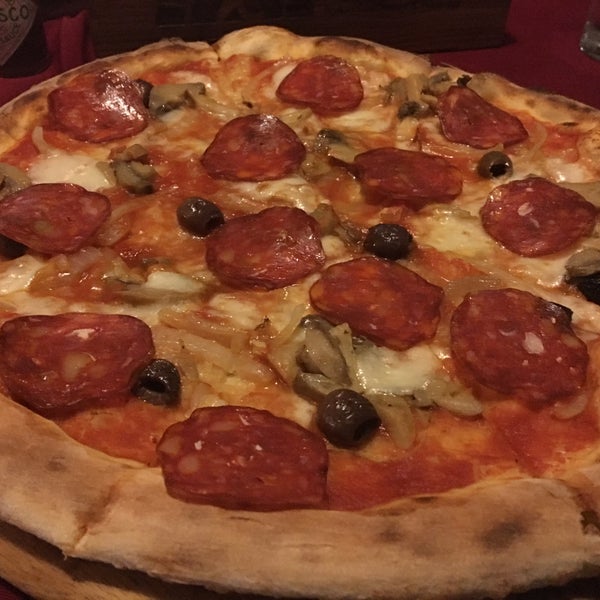 Foto tomada en Why Not Italian Food  por P S. el 3/20/2018
