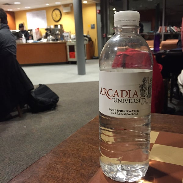 รูปภาพถ่ายที่ Arcadia University โดย Omaritta เมื่อ 2/26/2015