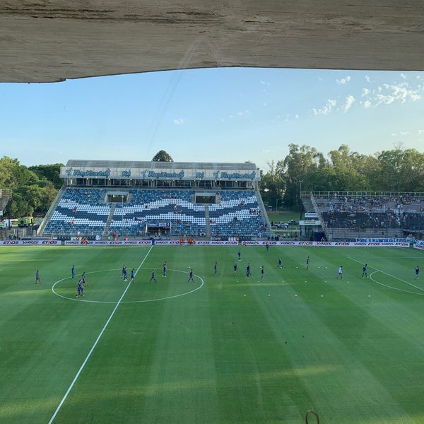 Photo taken at Estadio Juan Carmelo Zerillo (Club de Gimnasia y Esgrima de La Plata) by Agus C. on 1/24/2020