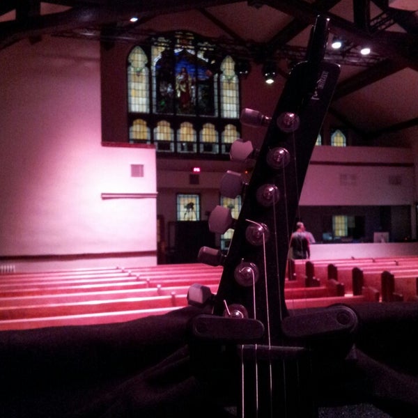 Foto diambil di Chicago Tabernacle oleh David F. pada 9/15/2013