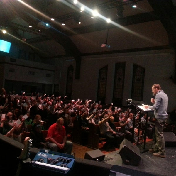 Foto tirada no(a) Chicago Tabernacle por David F. em 11/5/2014