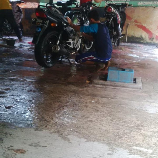 Rajabasah Cuci steam Car Wash and Detail in Kabupaten Bekasi