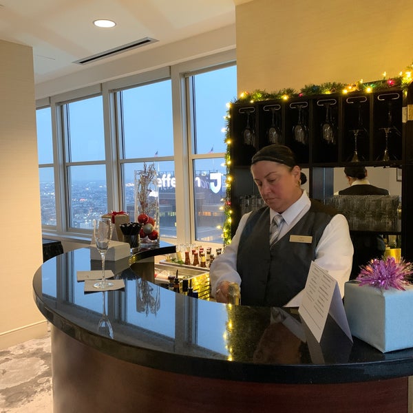 Foto tirada no(a) Loews Philadelphia Hotel por Kara L. em 12/16/2019