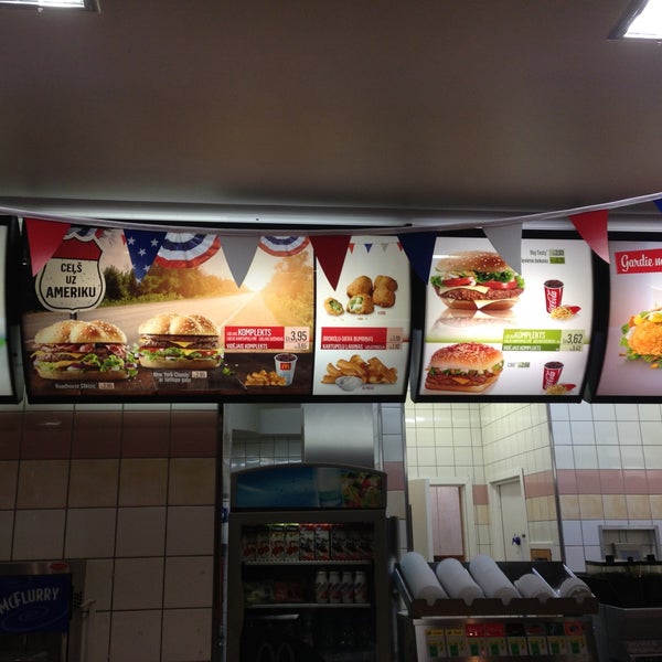 Photo prise au McDonald&#39;s par Stepan G. le5/7/2013