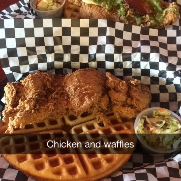 Снимок сделан в Butter And Zeus Waffle Sandwiches пользователем dee l. 1/26/2015